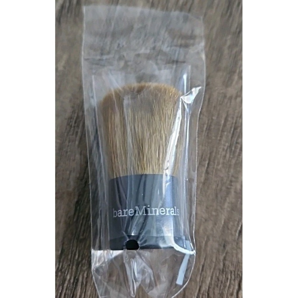 NEW BareMinerals Kabuki Make-up Brush Tiny Small .5 x 1.5" Black Handle Sealed
